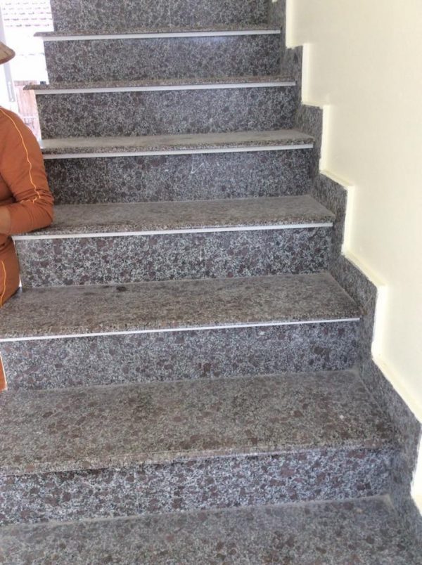 Gạch granite