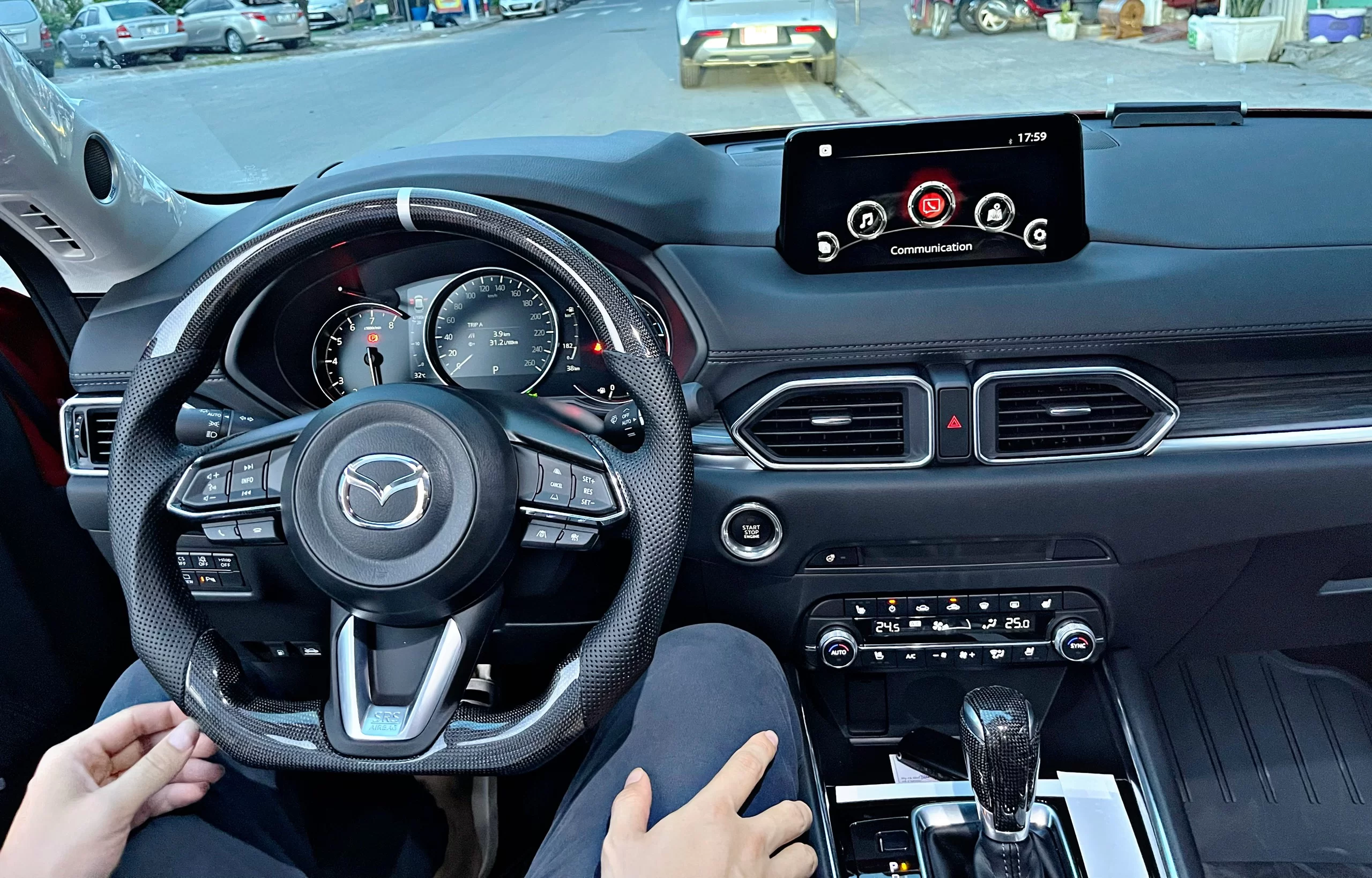 Sơn nhúng vân carbon xe hơi sang trọng